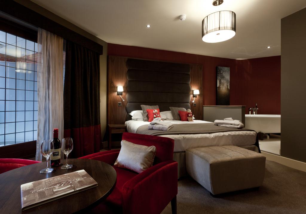 The Mere Golf Resort & Spa Zewnętrze zdjęcie