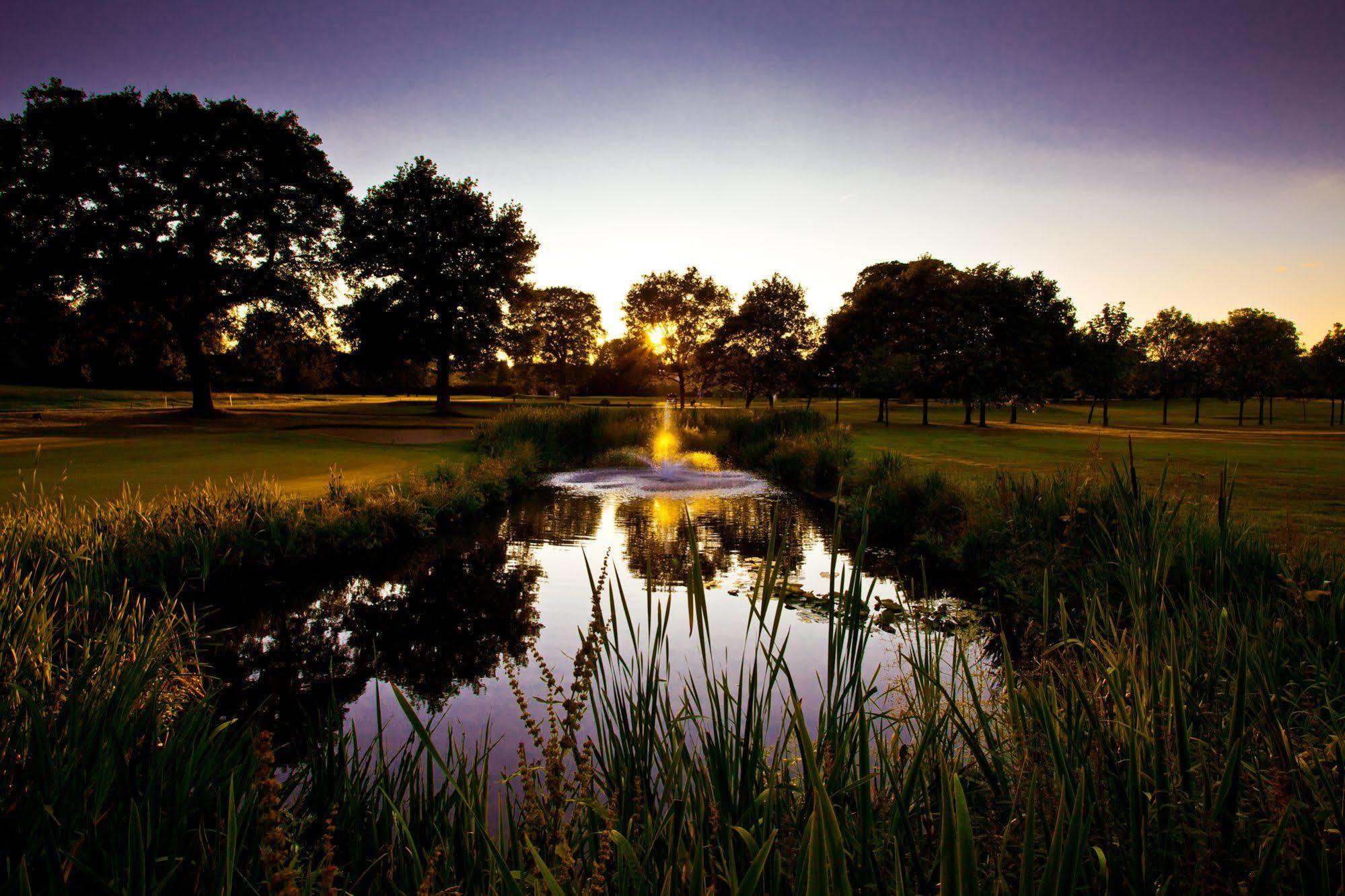 The Mere Golf Resort & Spa Zewnętrze zdjęcie